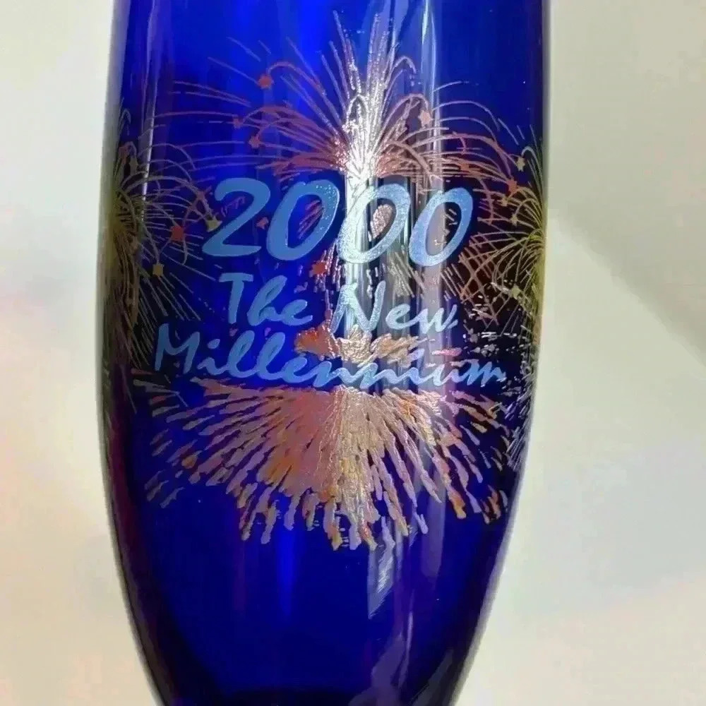 Millennium Y2K New Year’s Eve  1999/2000 cobalt glass champagne flutes. - Picture 5 of 10